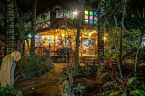 Balsa Surf Camp by Rotamundos