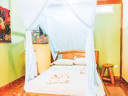 Balsa Surf Camp by Rotamundos