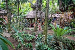 Balsa Surf Camp by Rotamundos