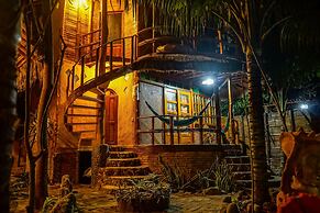 Balsa Surf Camp by Rotamundos