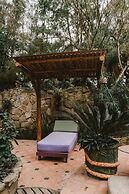 Balsa Surf Camp by Rotamundos