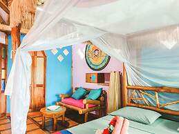 Balsa Surf Camp by Rotamundos