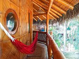 Balsa Surf Camp by Rotamundos