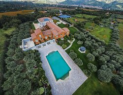 Villa Neri Resort & Spa