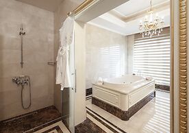 Crowne Plaza Hotel Istanbul - Asia by IHG