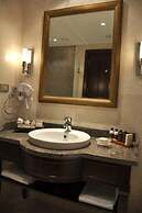 Crowne Plaza Hotel Istanbul - Asia by IHG
