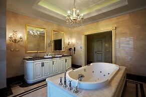 Crowne Plaza Hotel Istanbul - Asia by IHG
