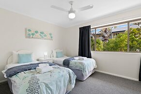 Beach Breakers Resort