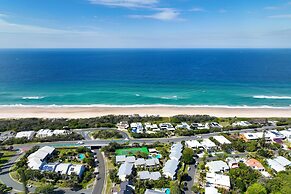 Beach Breakers Resort