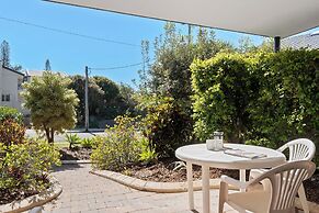 Beach Breakers Resort