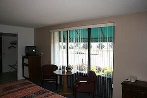 Antelope Hills Inn