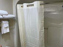 Knights Inn & Suites Emporia