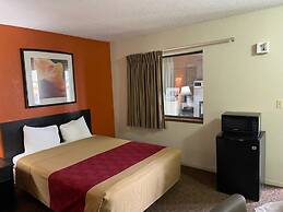 Knights Inn & Suites Emporia