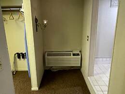 Knights Inn & Suites Emporia