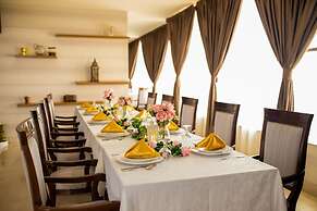 Ewan Ajman Suites Hotel