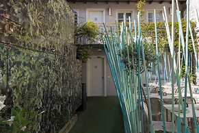 Avenue Boutique Hotel