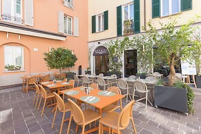 Avenue Boutique Hotel