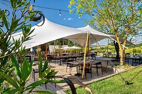 Le Domaine de Baulieu, Singuliers Hotels