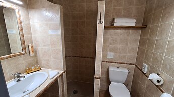 Hotel La Bastide St Bach