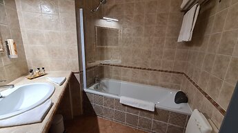 Hotel La Bastide St Bach