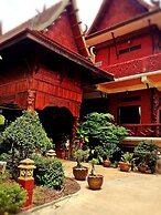 Jaroenrat Resort