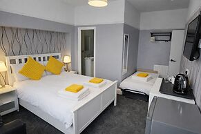The Roslyn Hotel