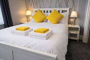 The Roslyn Hotel