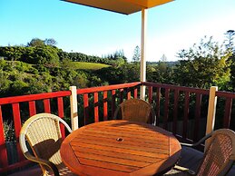 Governor's Lodge Resort Hotel