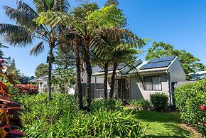 Governor's Lodge Resort Hotel