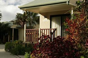 Governor's Lodge Resort Hotel