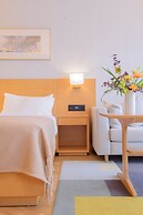 Yuwa Hotel