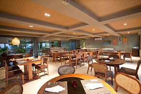 Carmel Charme Resort