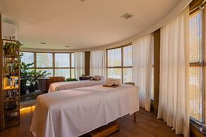 Carmel Charme Resort