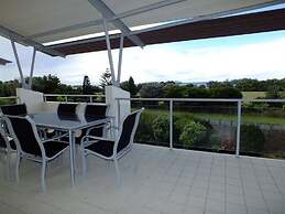 Pacific Marina Apartments