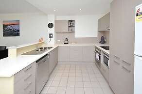 Pacific Marina Apartments