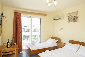 Alia Luxury Suites and Spa