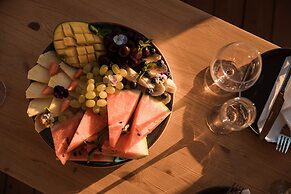 Alia Luxury Suites and Spa