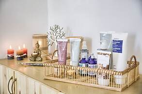 Alia Luxury Suites and Spa