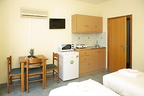 Alia Luxury Suites and Spa