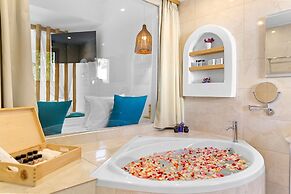 Alia Luxury Suites and Spa