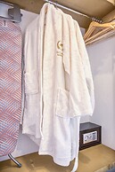 Alia Luxury Suites and Spa