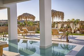 Alia Luxury Suites and Spa