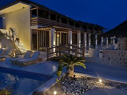 Alia Luxury Suites and Spa