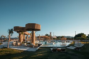 Alia Luxury Suites and Spa