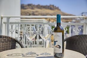 Alia Luxury Suites and Spa