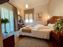 Semiramis Guesthouse