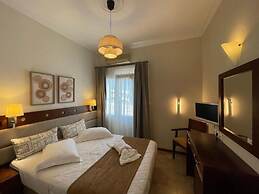 Semiramis Guesthouse