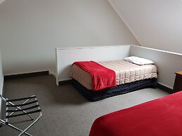 Bay Palm Motel
