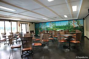 Riverview Resort & Conference Center