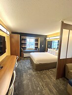 Microtel Inn & Suites by Wyndham Chili/Rochester Airport